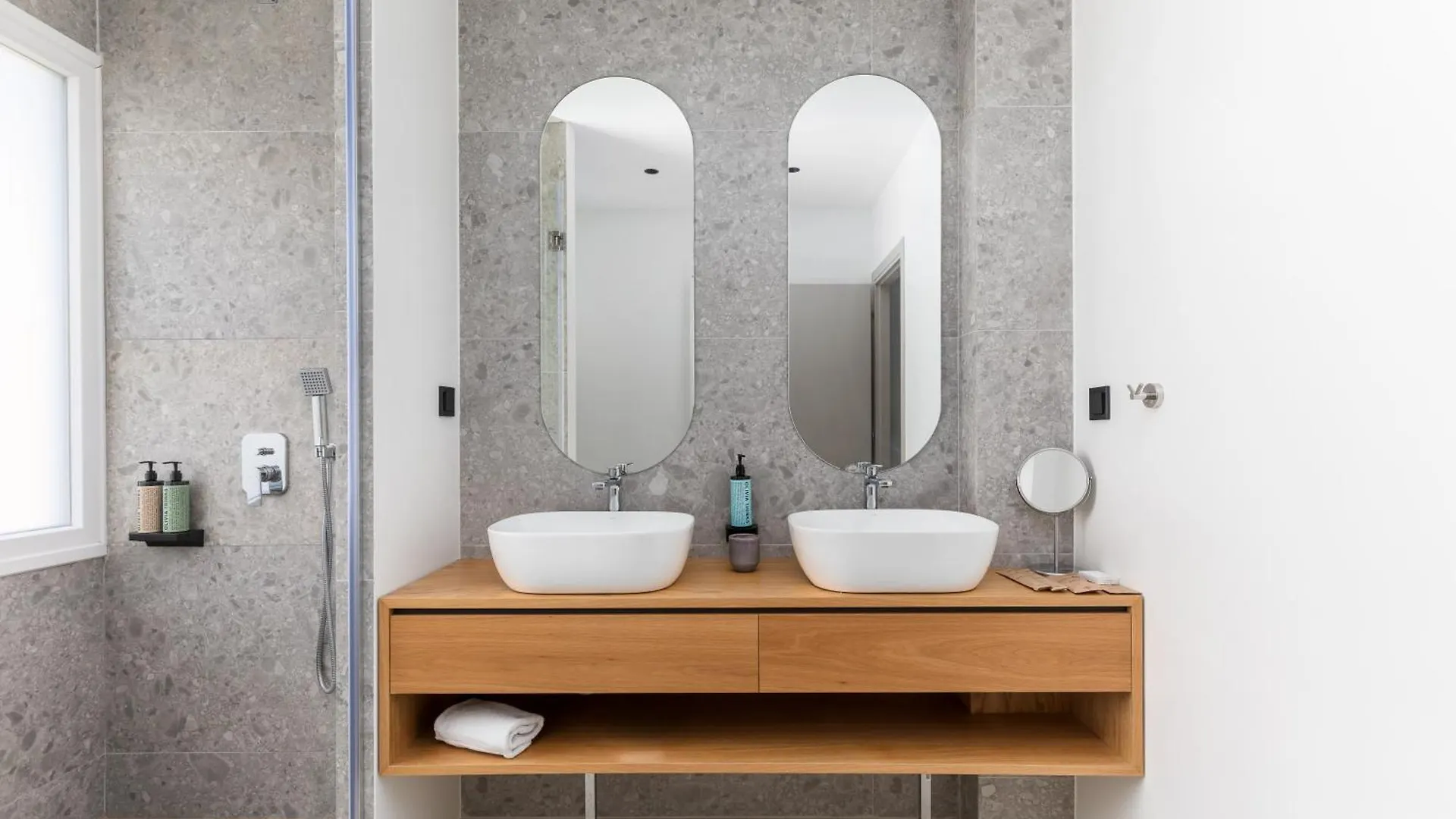 Oddity Seafront Penthouse Apartments Θεσσαλονίκη